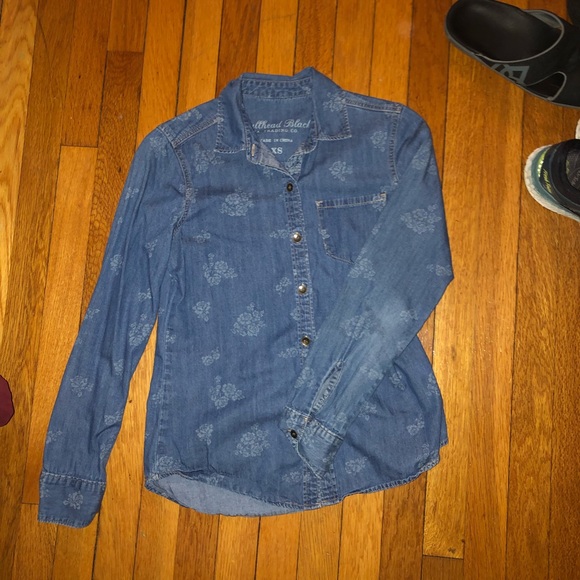 ⚡️Pacsun floral chambray shirt⚡️ - Picture 3 of 4